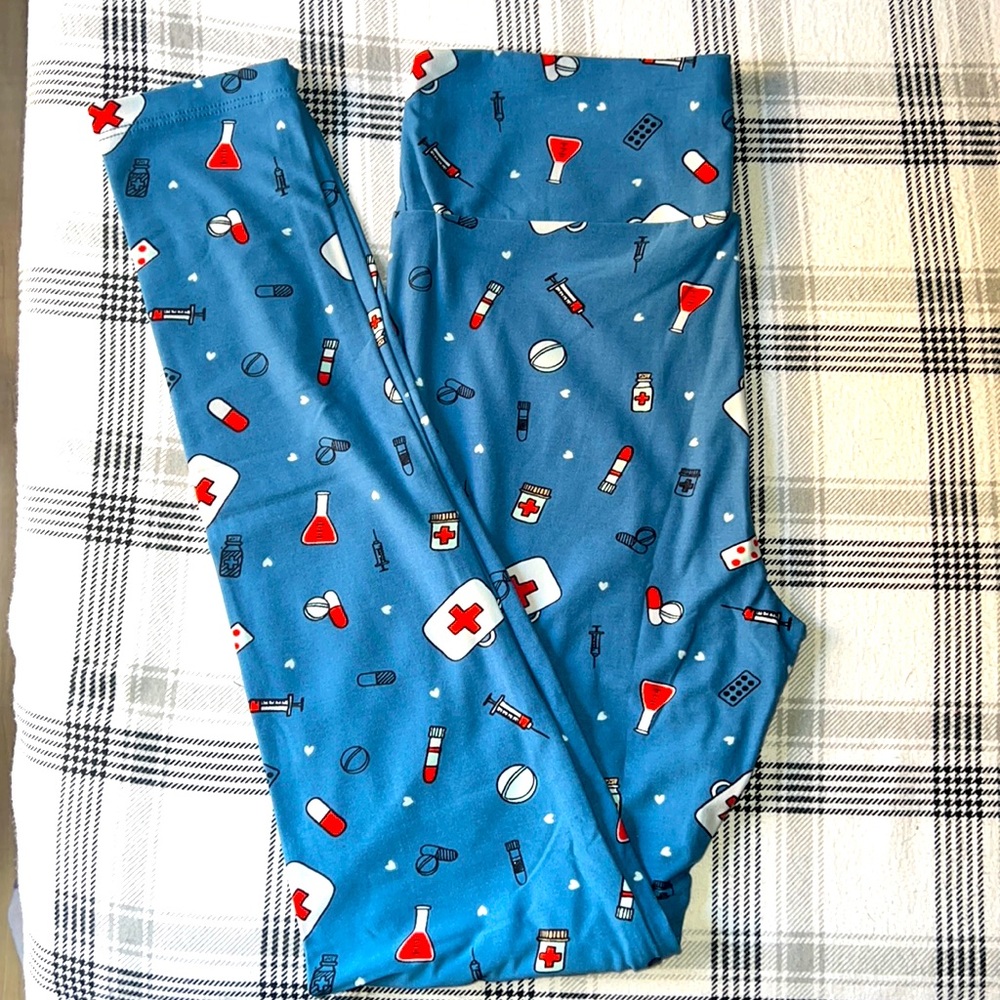 LuLaRoe Nurse Leggings O/S